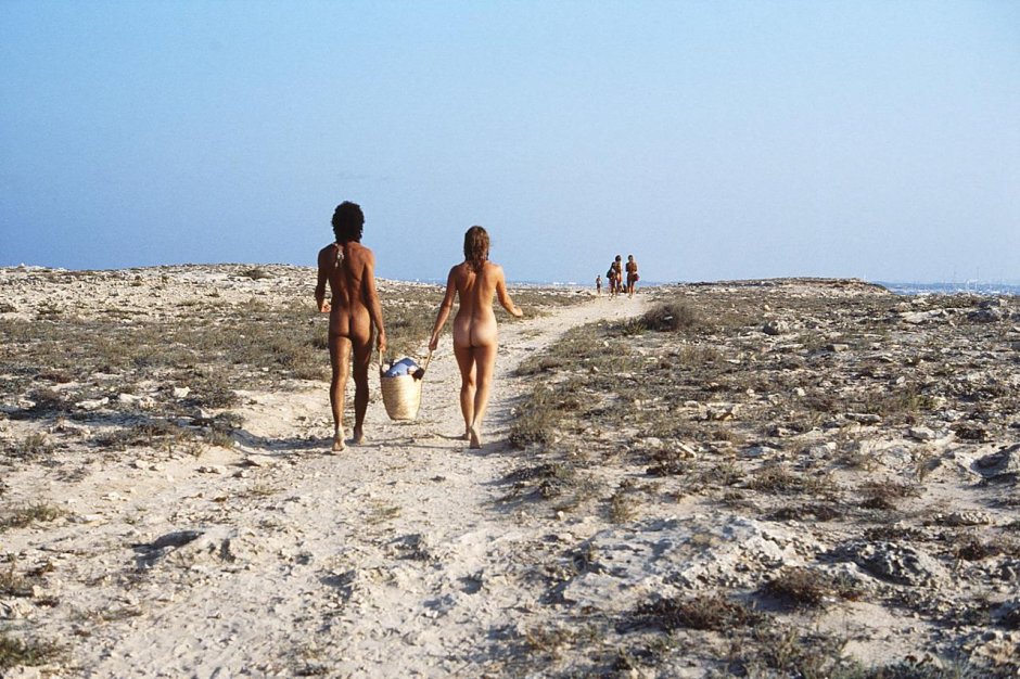 Family nudism on the ship