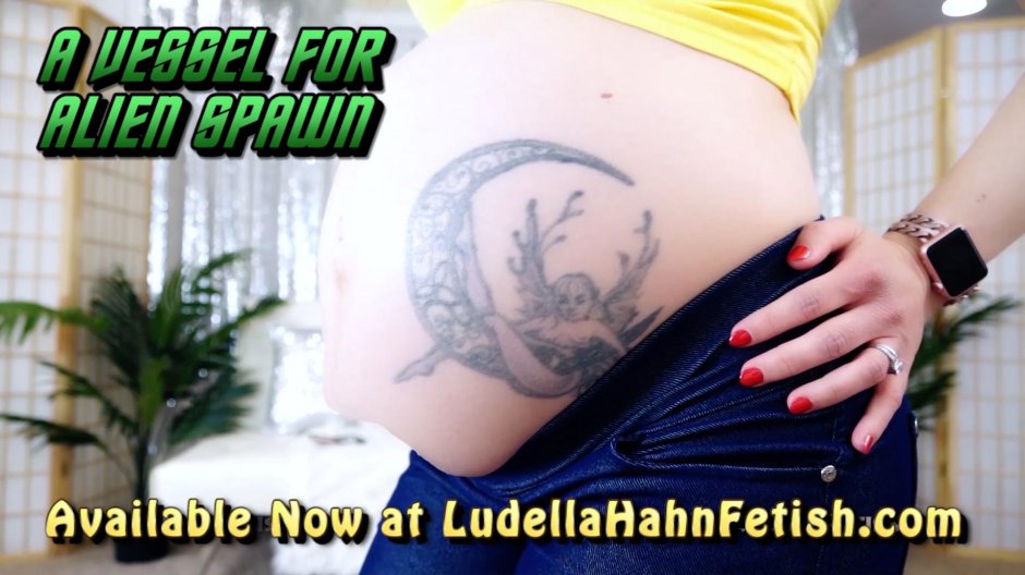 Ludella Hahn Vore belly