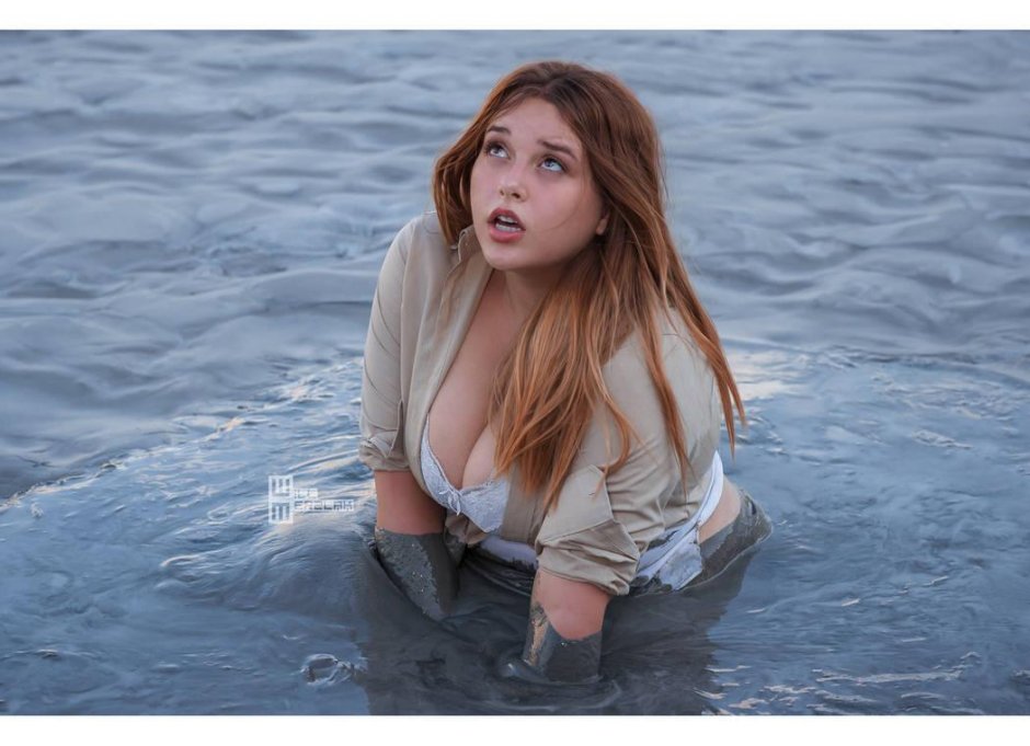 Girl in the Sinking Quicksand swamp