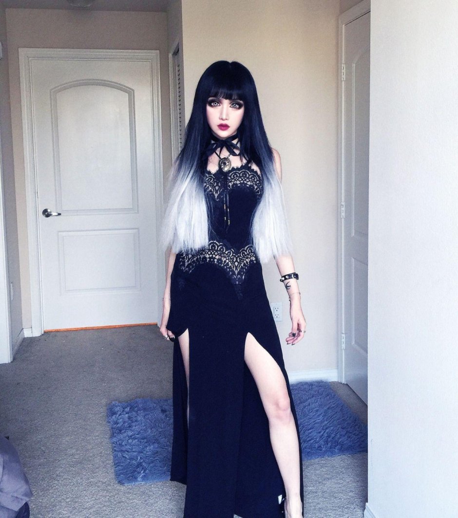 Kina Shen Gothic style