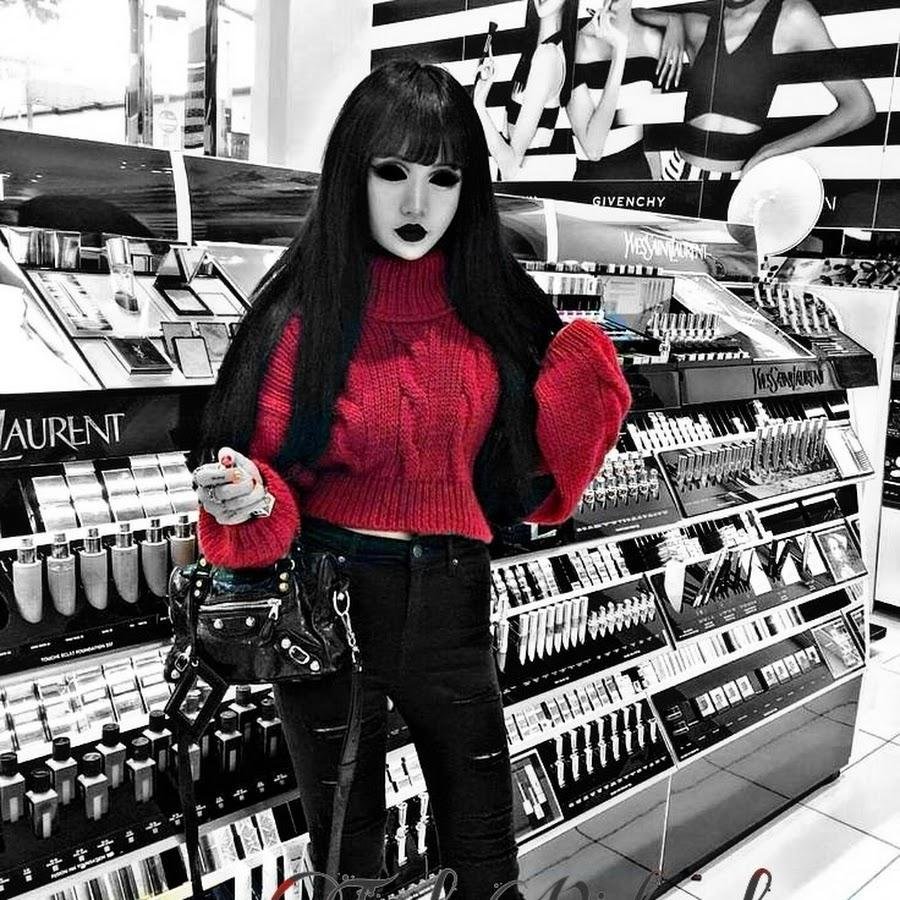 Kina Shen - Live Barbie from China