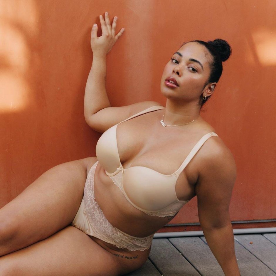 Tabria Majors Moajors Model Plus-Size