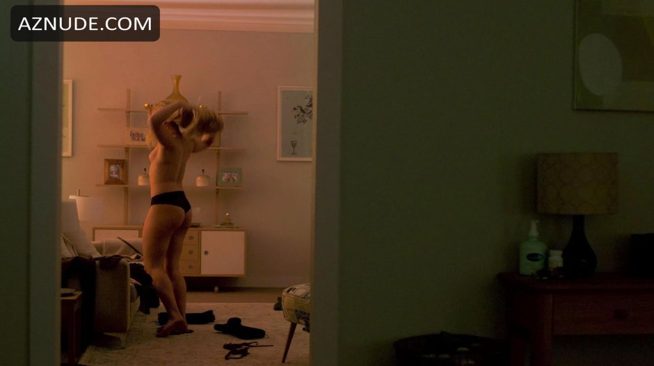 Maria Bello Belliy scenes