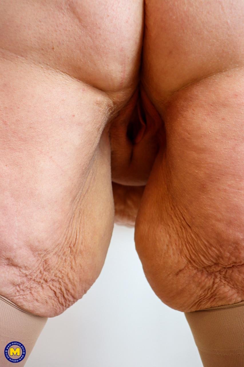 Beautiful-71yo-blond-granziska-has-a-hairy Ypornno