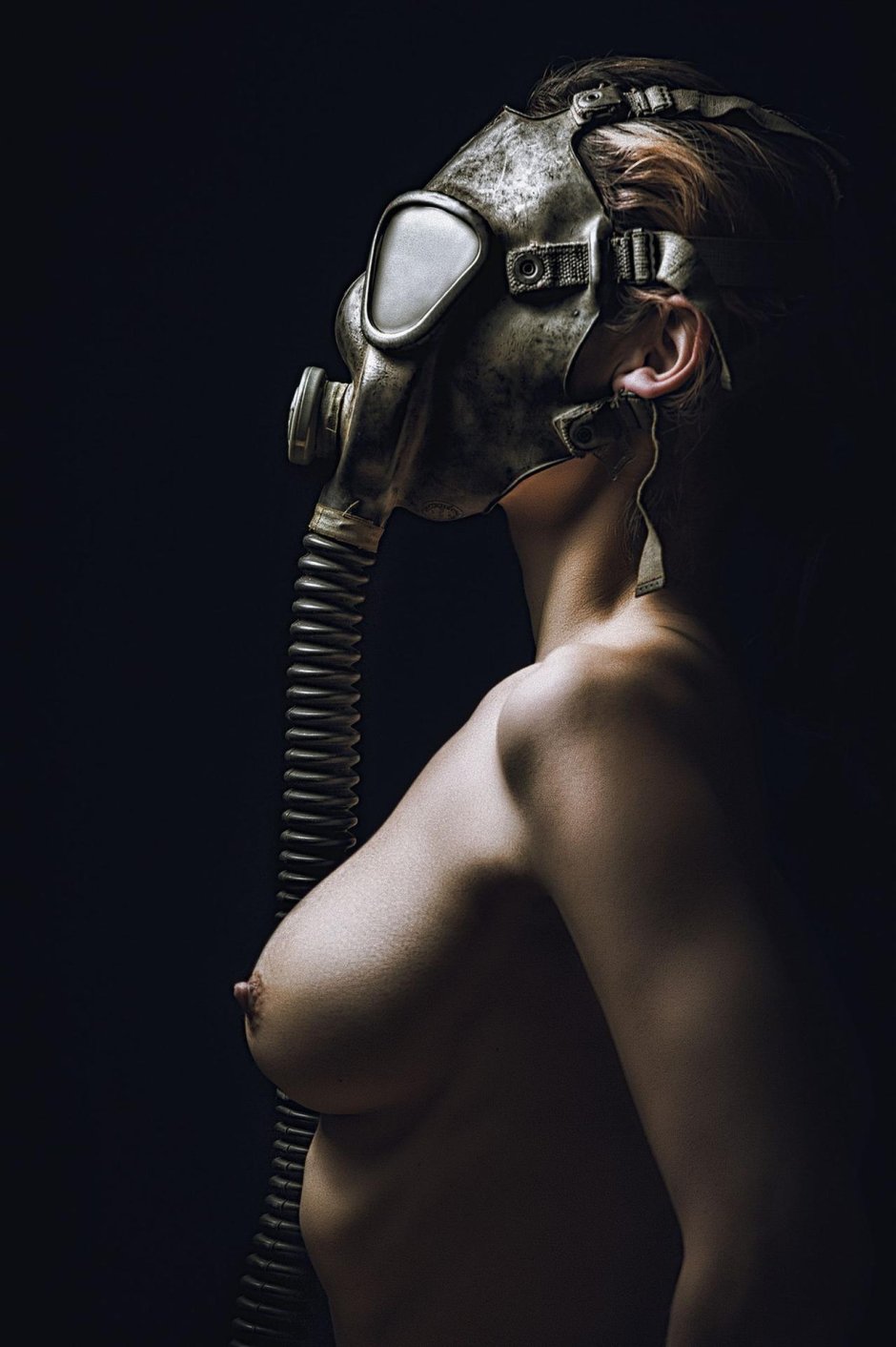 Erotic gas mask