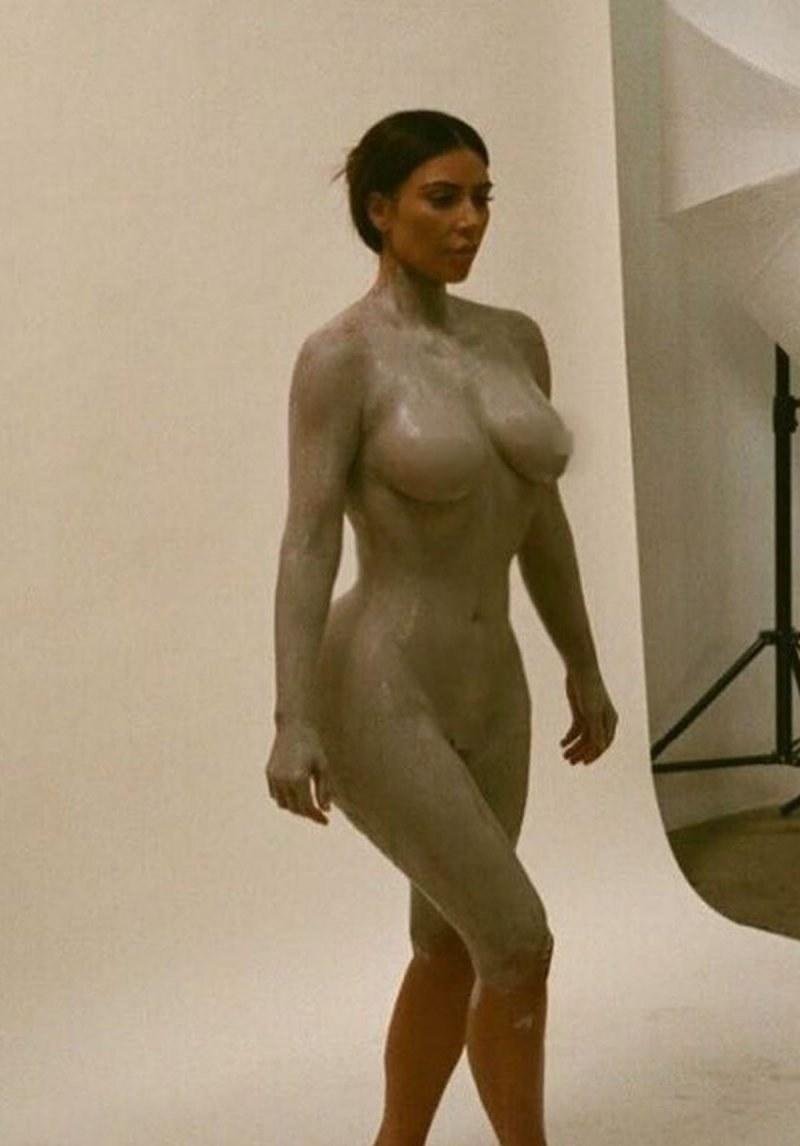 Vollye tits Kim Kardashyan