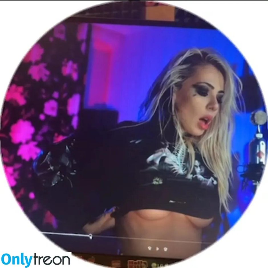 Olga Zimina Ai Mori Slum