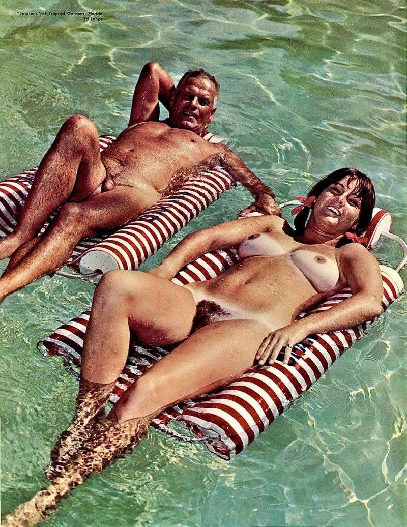 Retro nudist families