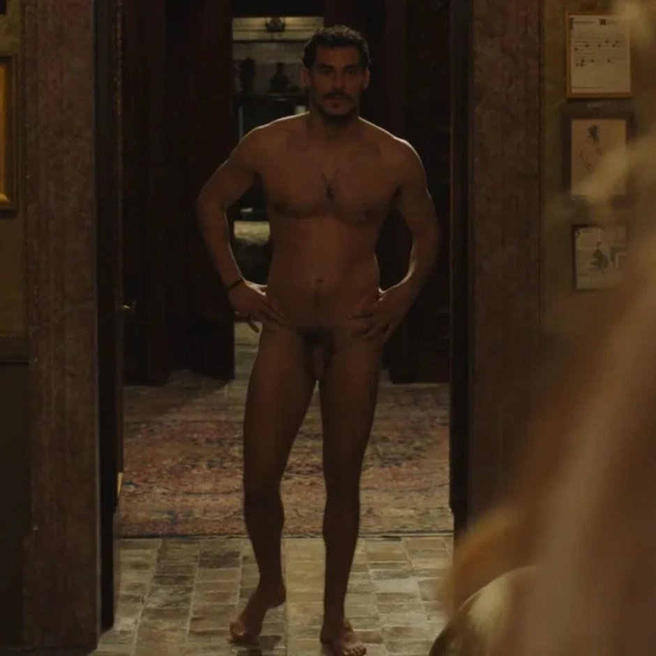 Theo James White Lotus