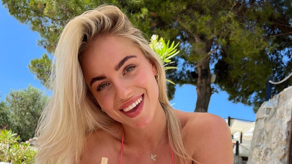 Ana Maria Markovich legs