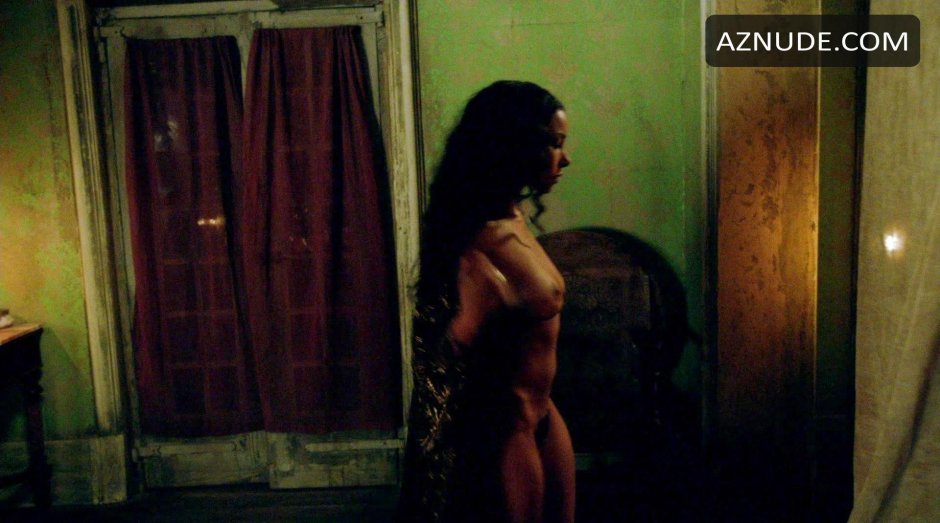 Jessica Parker Kennedy Nude