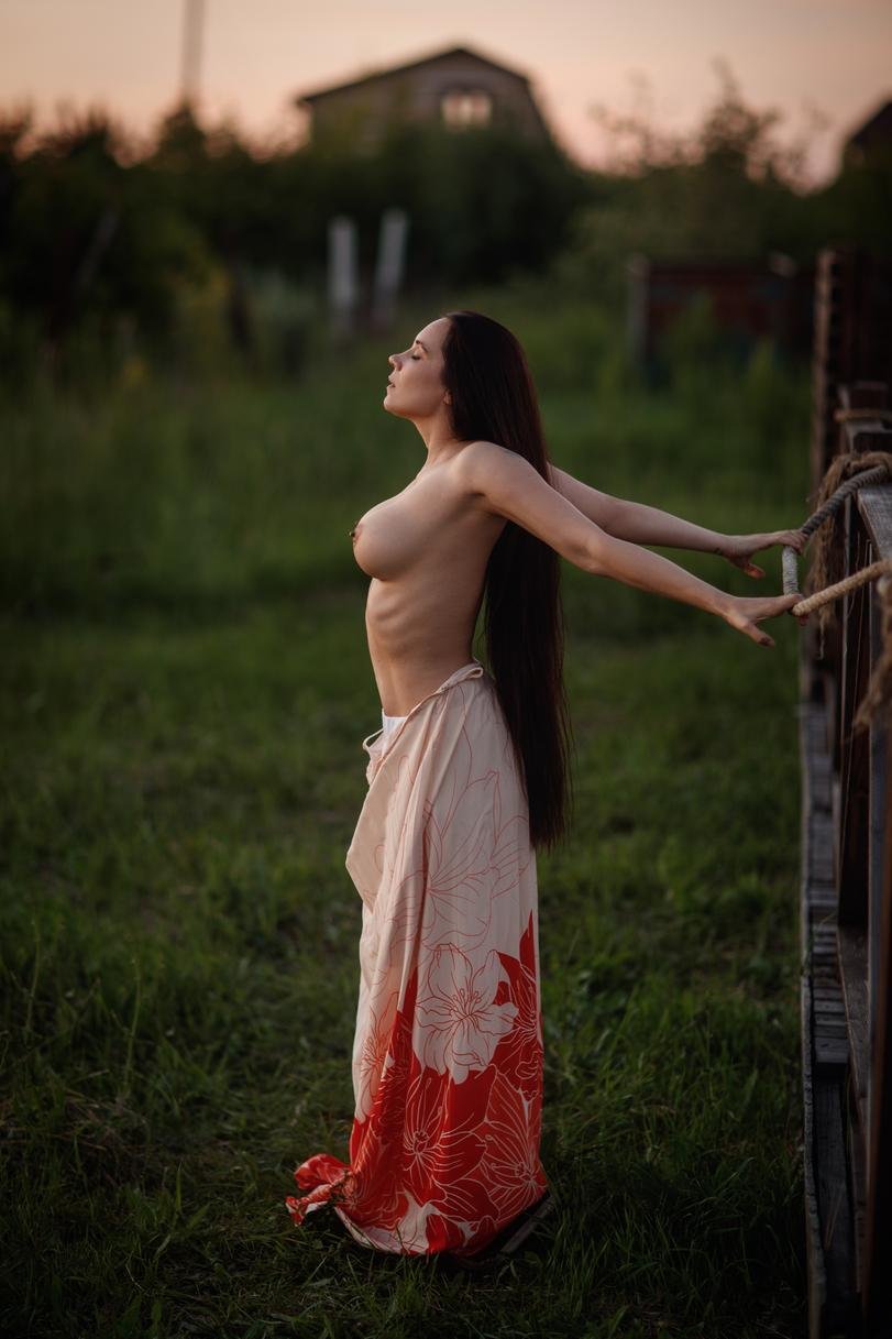 Photographer nude big breasts