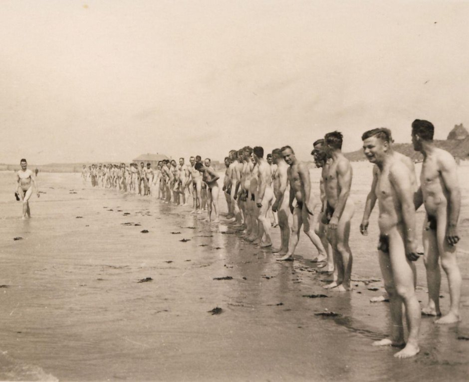 Nikolai Filippov Artek nude