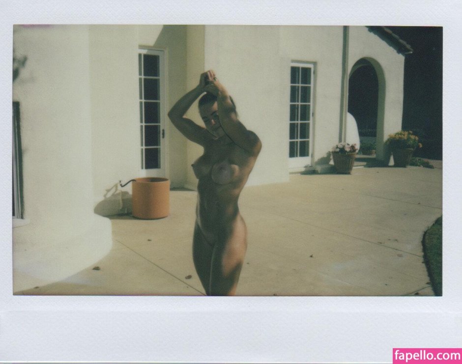 Valeria Ghusznenkova Ero Nude