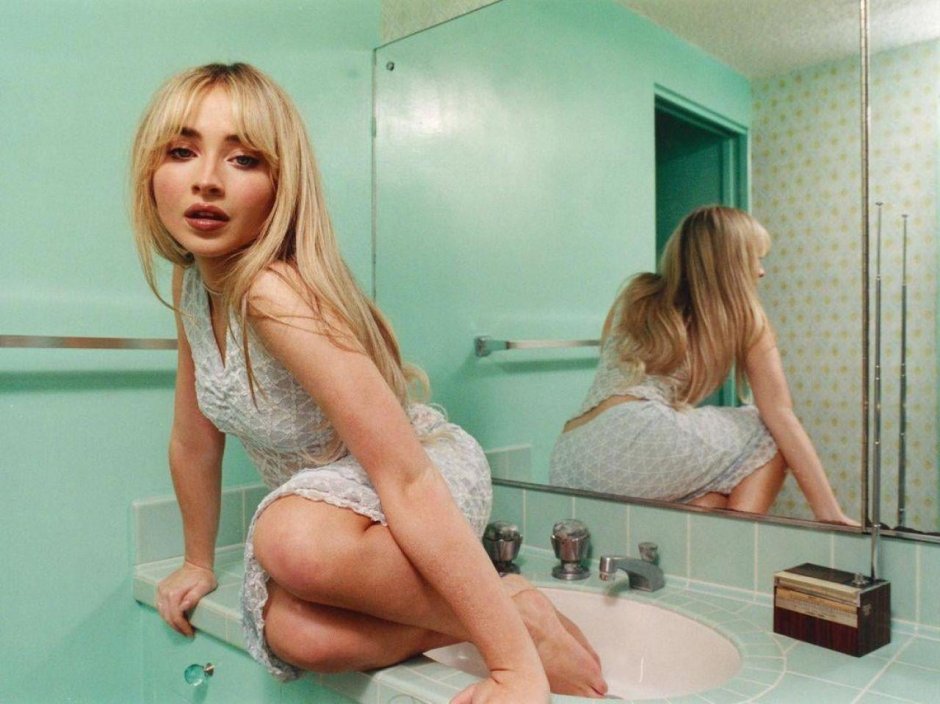 Sabrina Carpenter Stockings