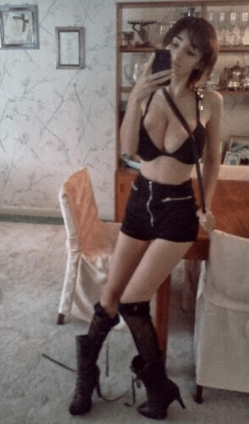 Ebigail Shapiro Topless