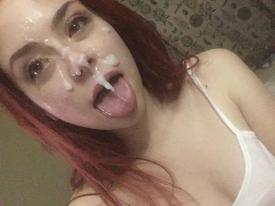 Erika Clark cumselfies