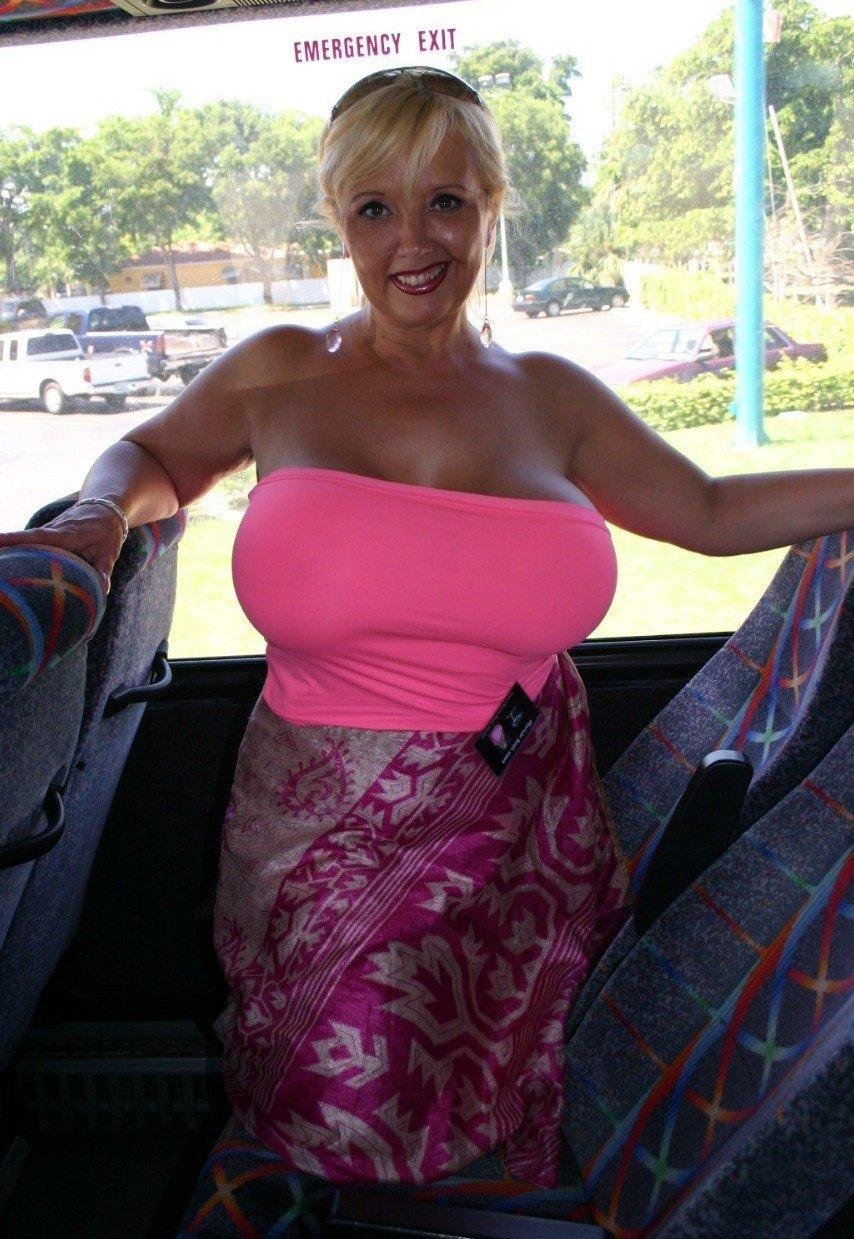 Alisa Greyser 58 years old