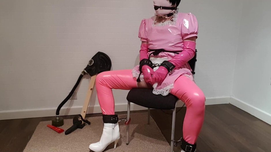 Latexic pampers bdsm