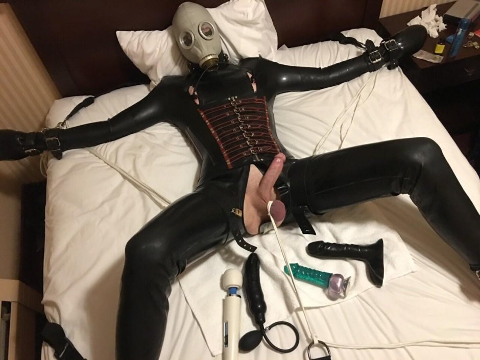 Cetsyit from latex vagina