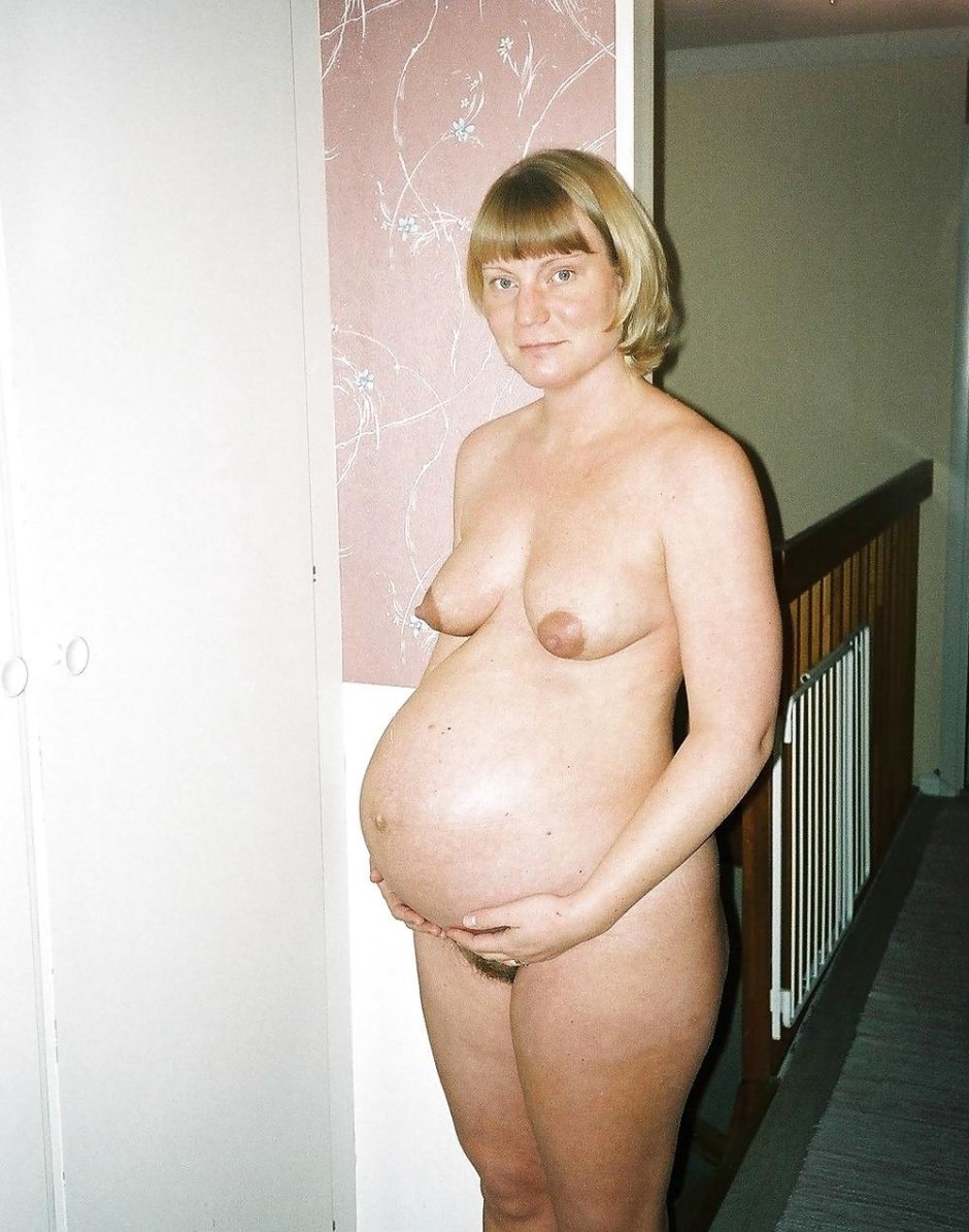 Naked pregnant women