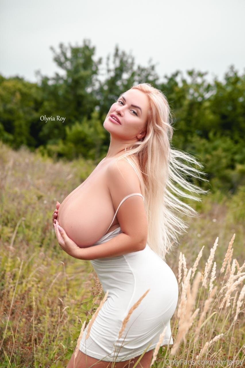 Olyria Roy Olga Zaitseva tits