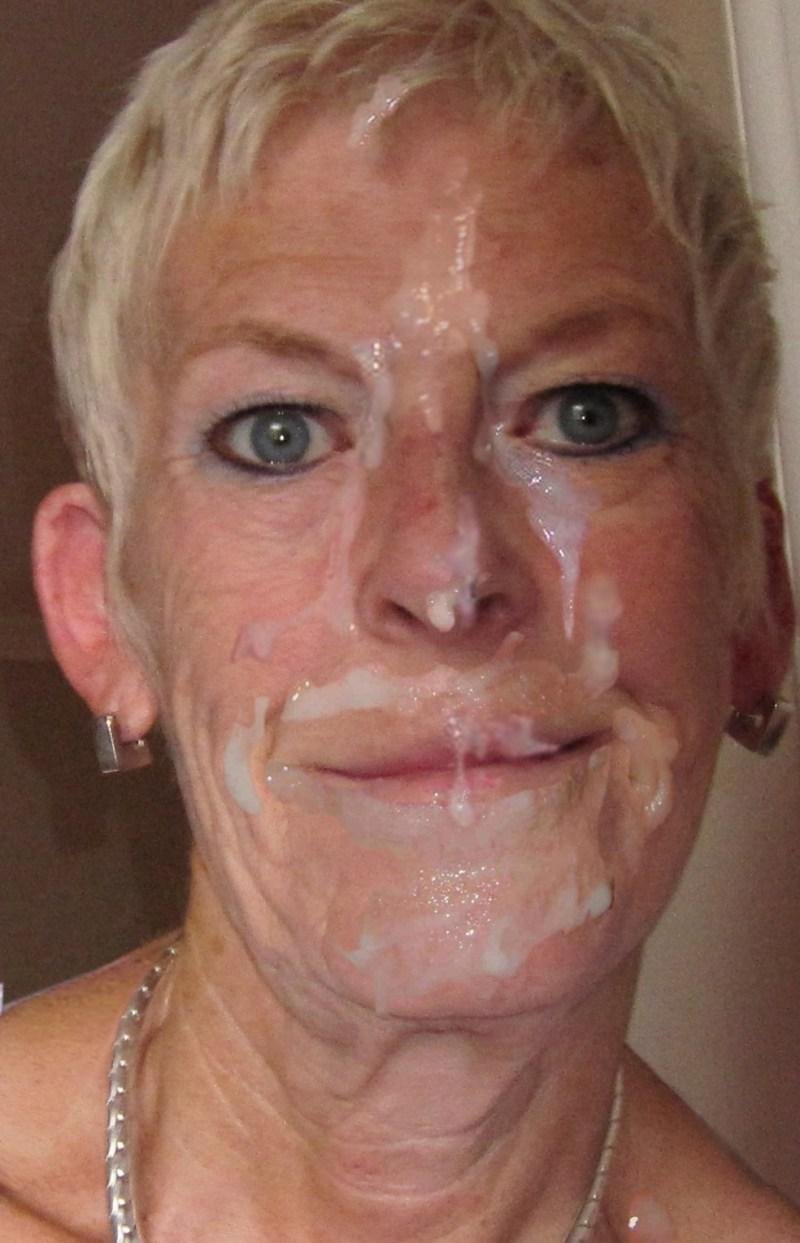 Ugly mature cumshot