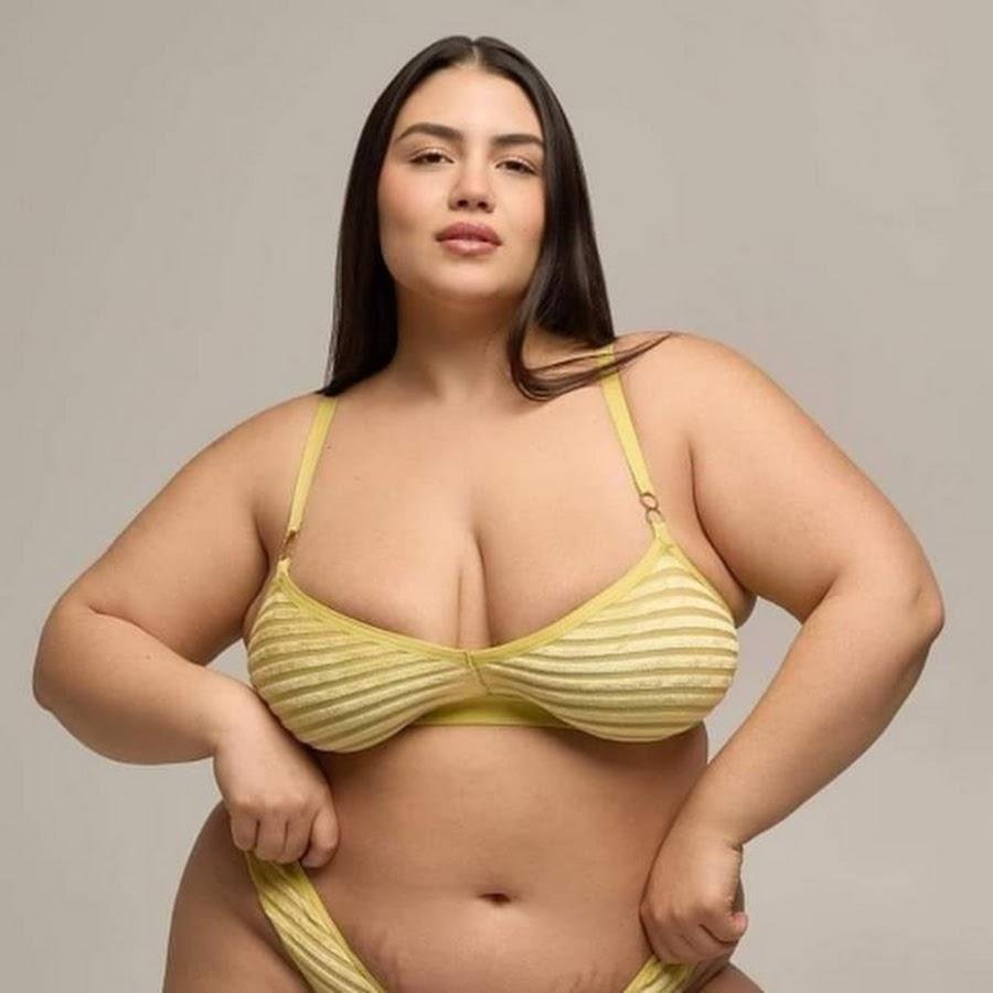 Rachel Anastish Model