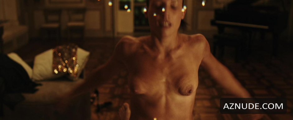 Kasia Smnotnyak smutniak nude