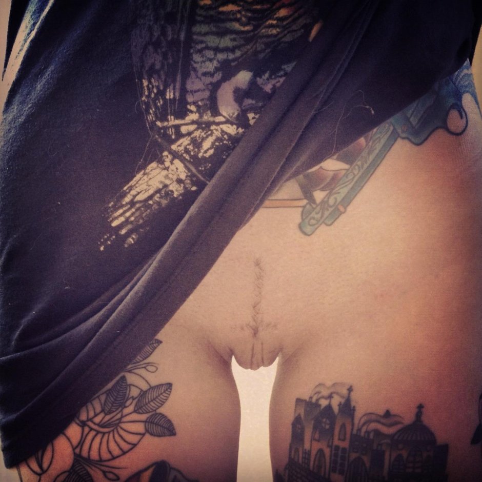 Pubic tattoo for girls without panties