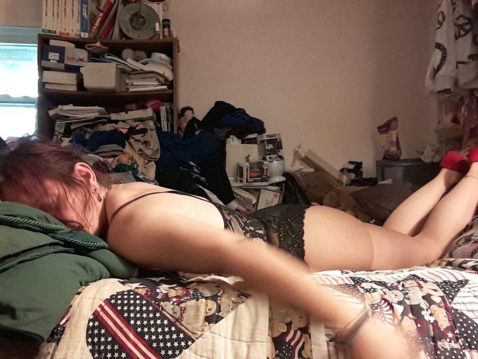 Motherless drugged roommate creampie