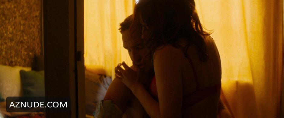 Actress Sophie Kukson Naked